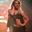 Britney Spears wears $20,000 sports bra in new commercial – cbsnews